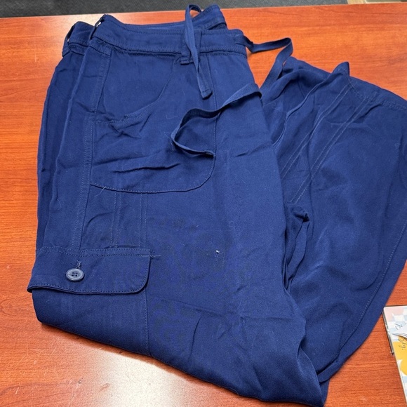 St. John’s bay pants size 12 // 082004 - Picture 1 of 2